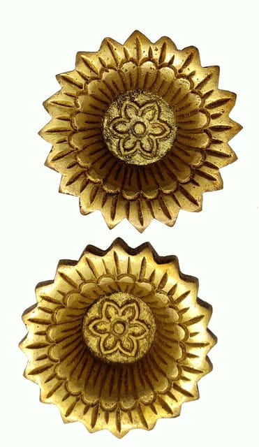 Brass Diya Flower Chakra: Set Of 2 Deepak For Home Temple (10237)