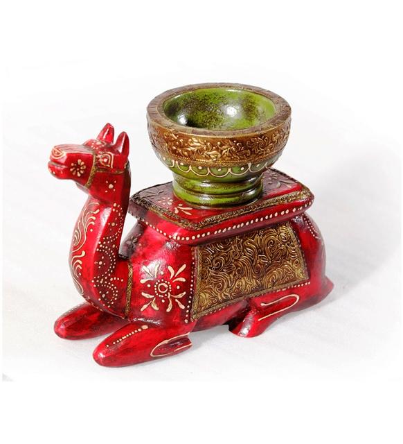 Wood candle holder "Camel" wdchcamel